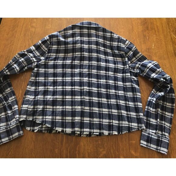 ELIZABETH AND JAMES BUCKLEY PLAID FRAYED HEM SHIRT Size Large - Picture 11 of 12